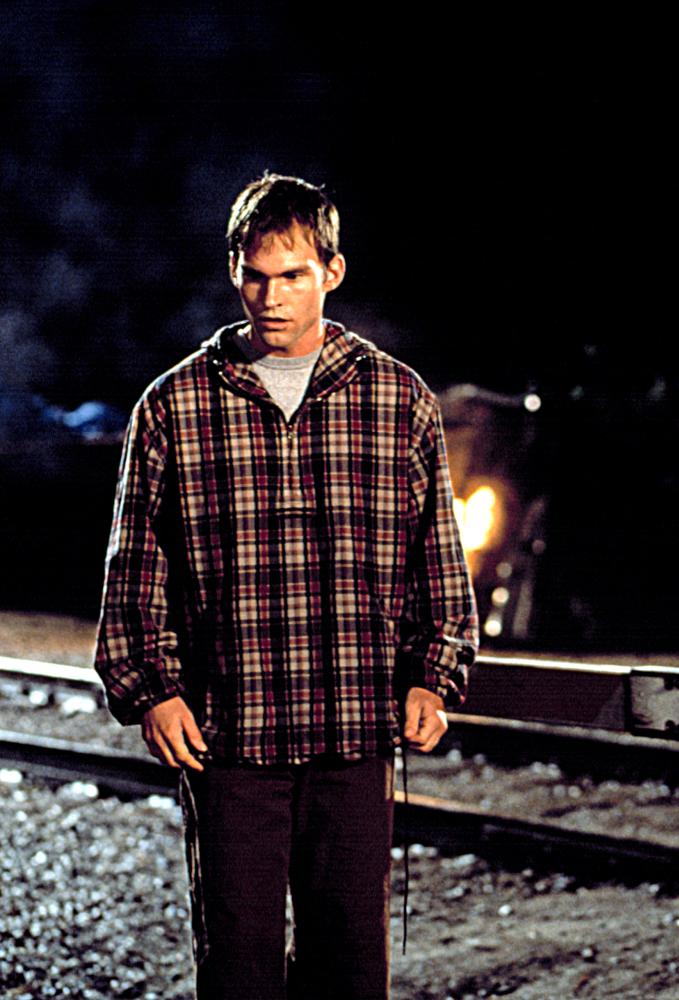 Final Destination — Alex outside at night