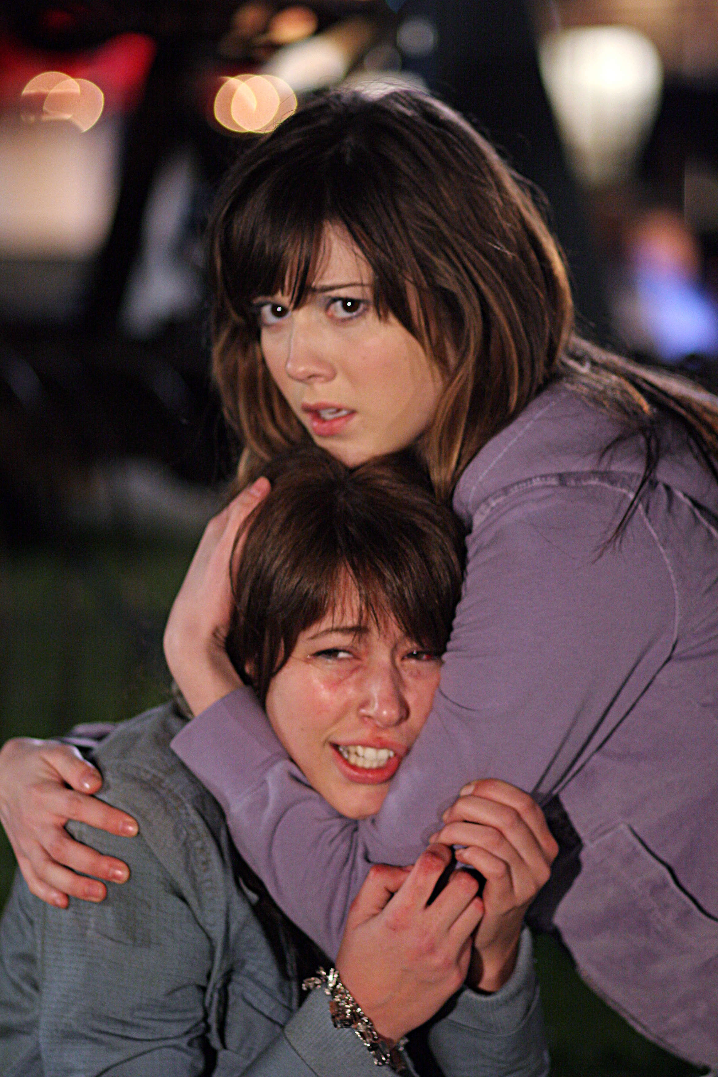 Final Destination 3 — Wendy protects Julie