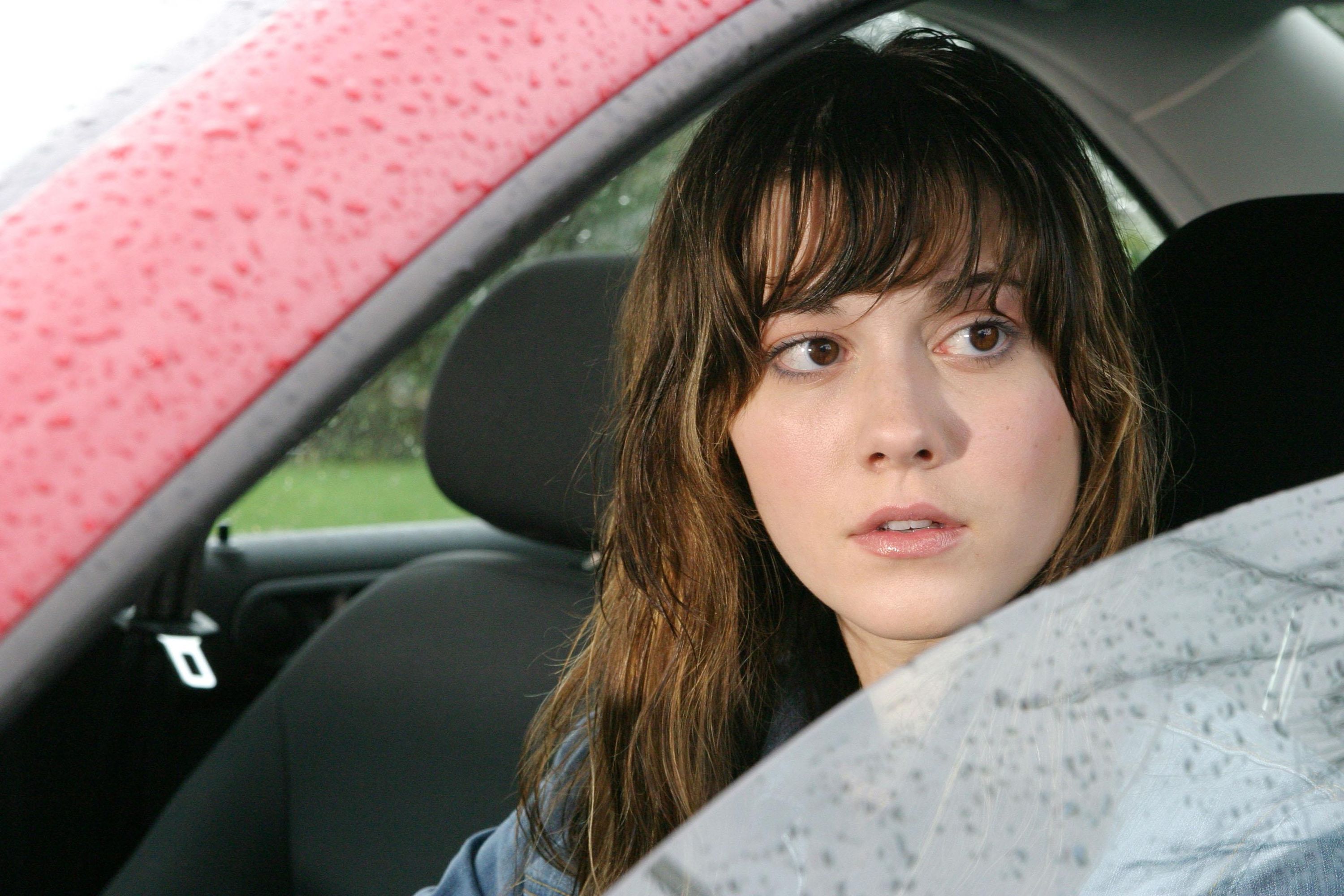 Final Destination 3 — Wendy sits inside a vehicle