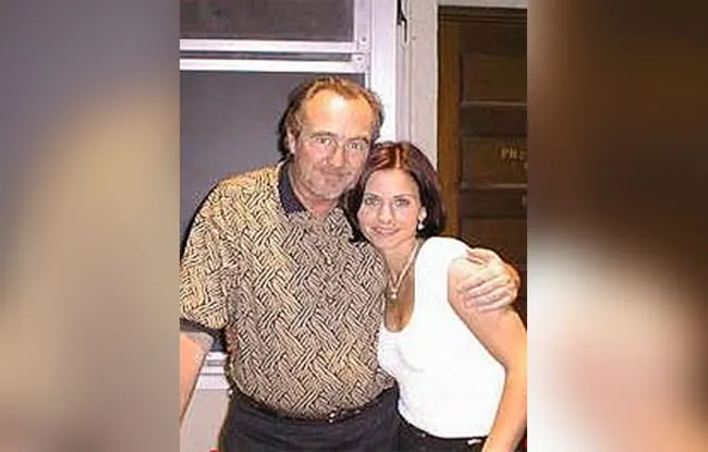 Scream 2 (1997) — behind-the-scenes image.