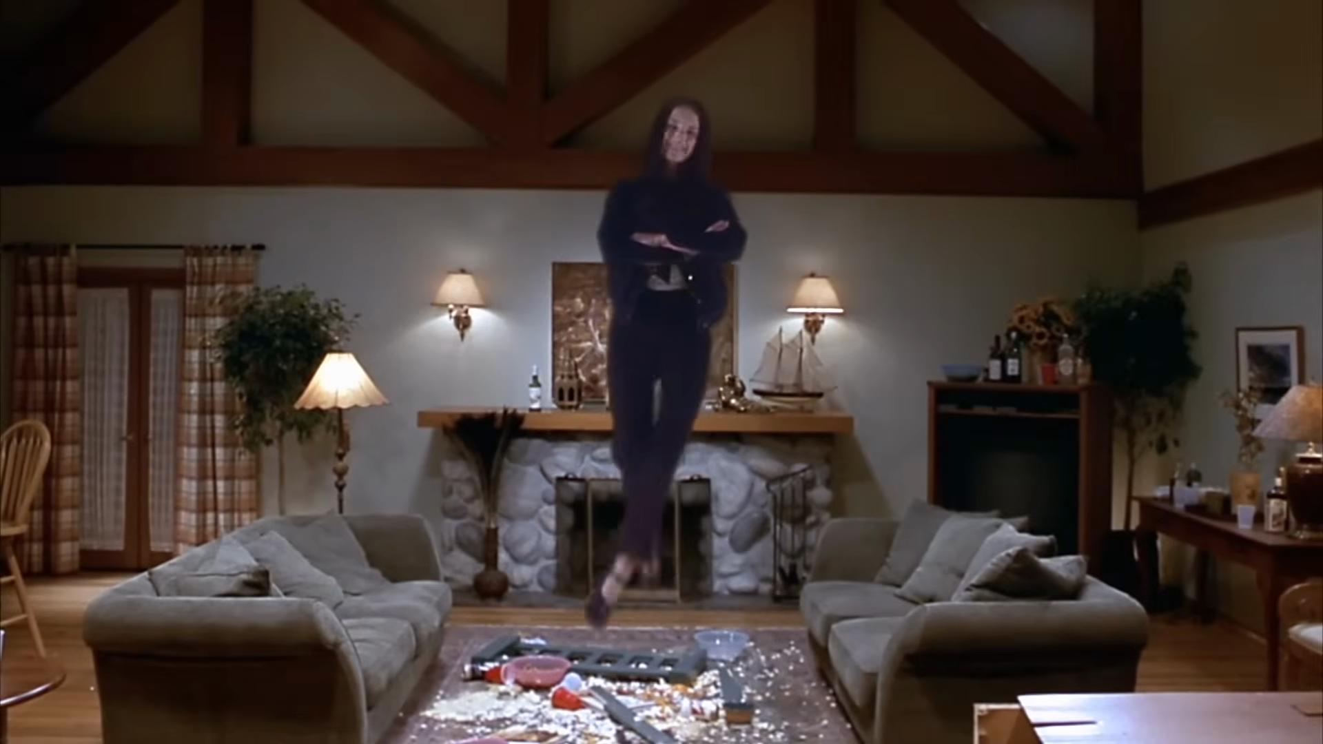 Cindy’s confrontation with the killer and its aftermath. Clip frame 01:28.
